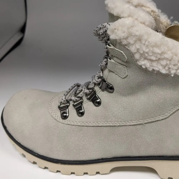 j sport Shoes - JSport Ladies' Stone White Bluestone Memory Foam Faux Fur Lined Boot
